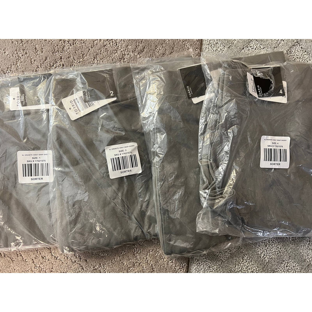 Torrid Shorts Womens 1X Biker High Rise Bermuda Gray Stretch Pull On New - Picture 8 of 9